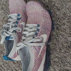 Pink n tan nike vaper max size female 8 5
